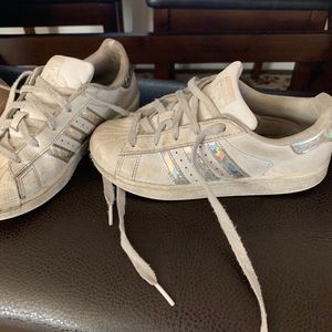 Girls superstar adidas white shoes